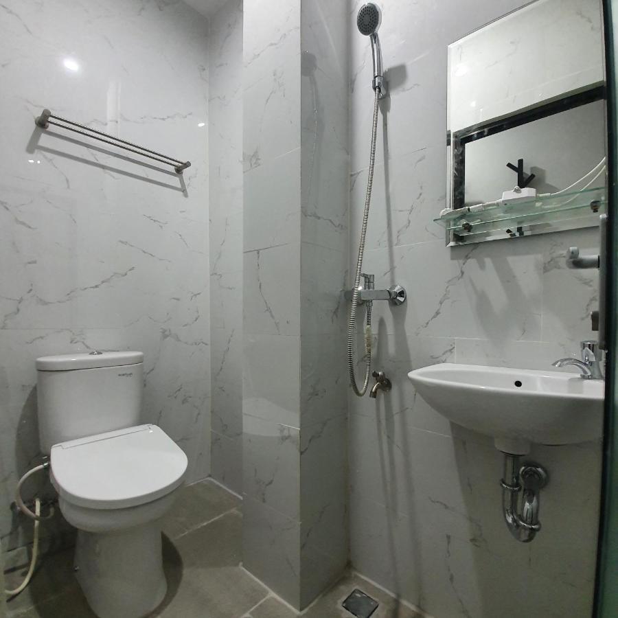 Circle One Hotel Palembang Exterior photo